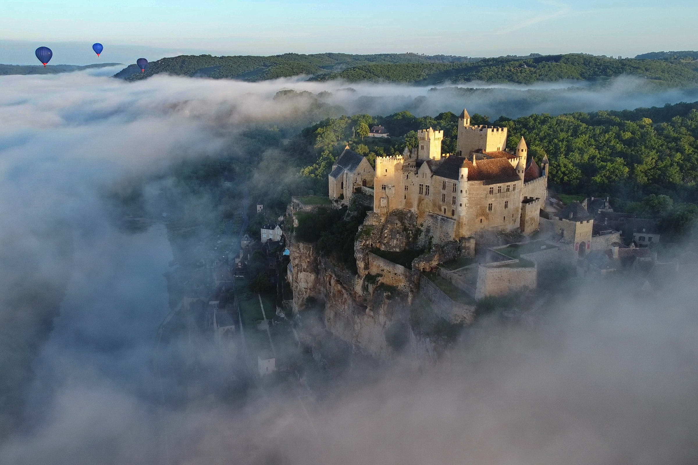 frankreich wohnmobil tour panamtour 348 beynac ballonfahrt